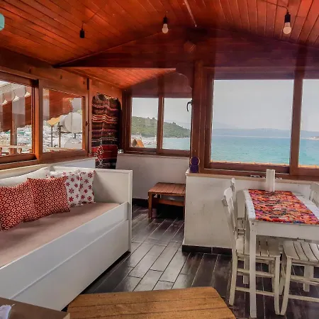 Sigacik Poseidon Boutique מלון *